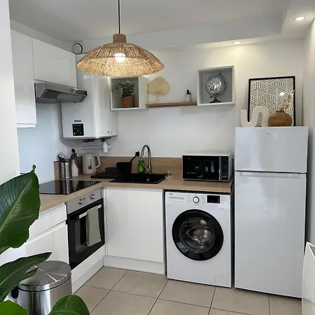 Confortable Avec Terrasses Entre Paris Et *
