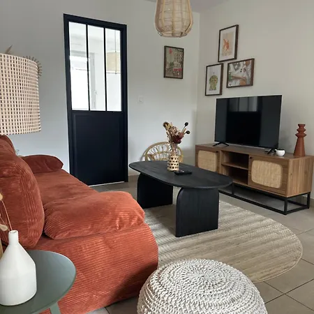 Apartment Confortable Avec Terrasses Entre Paris Et Ozoir-la-Ferriere